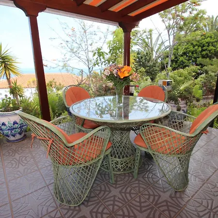 Holiday home Fuer 22 Personen In Alcala (Tenerife)